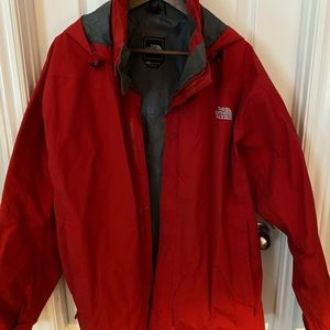 Manteau coupe vent North Face XL